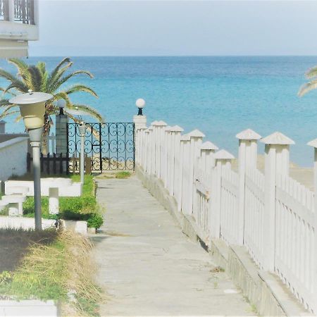 Hippocampus Beach House Polychrono Exterior photo